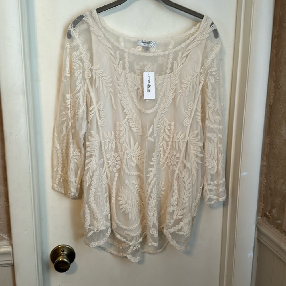 Dressbarn Sheer Embroidered Top With Camisole Size 1X NWT